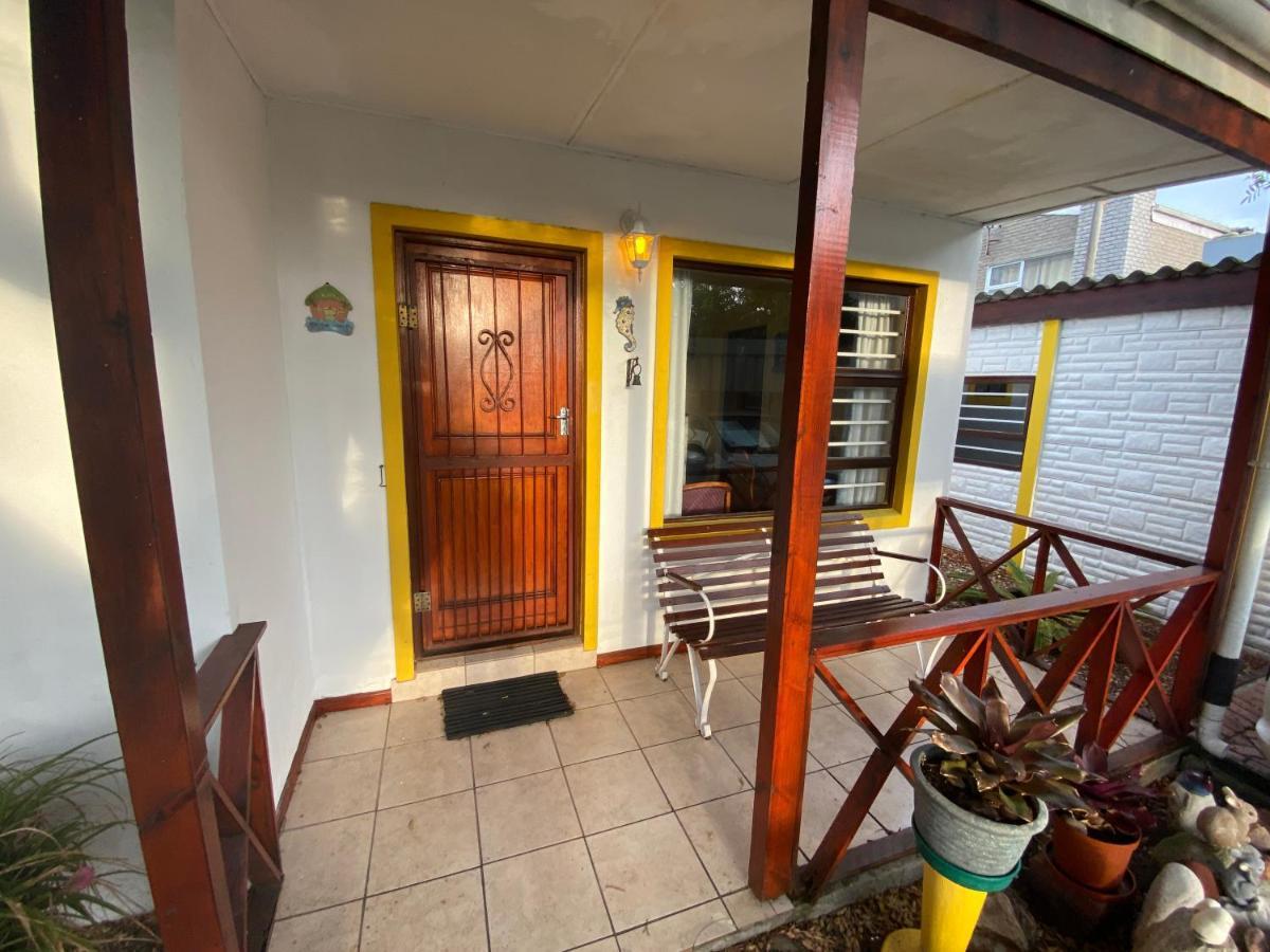 Hermanus 60 On Flat Екстериор снимка