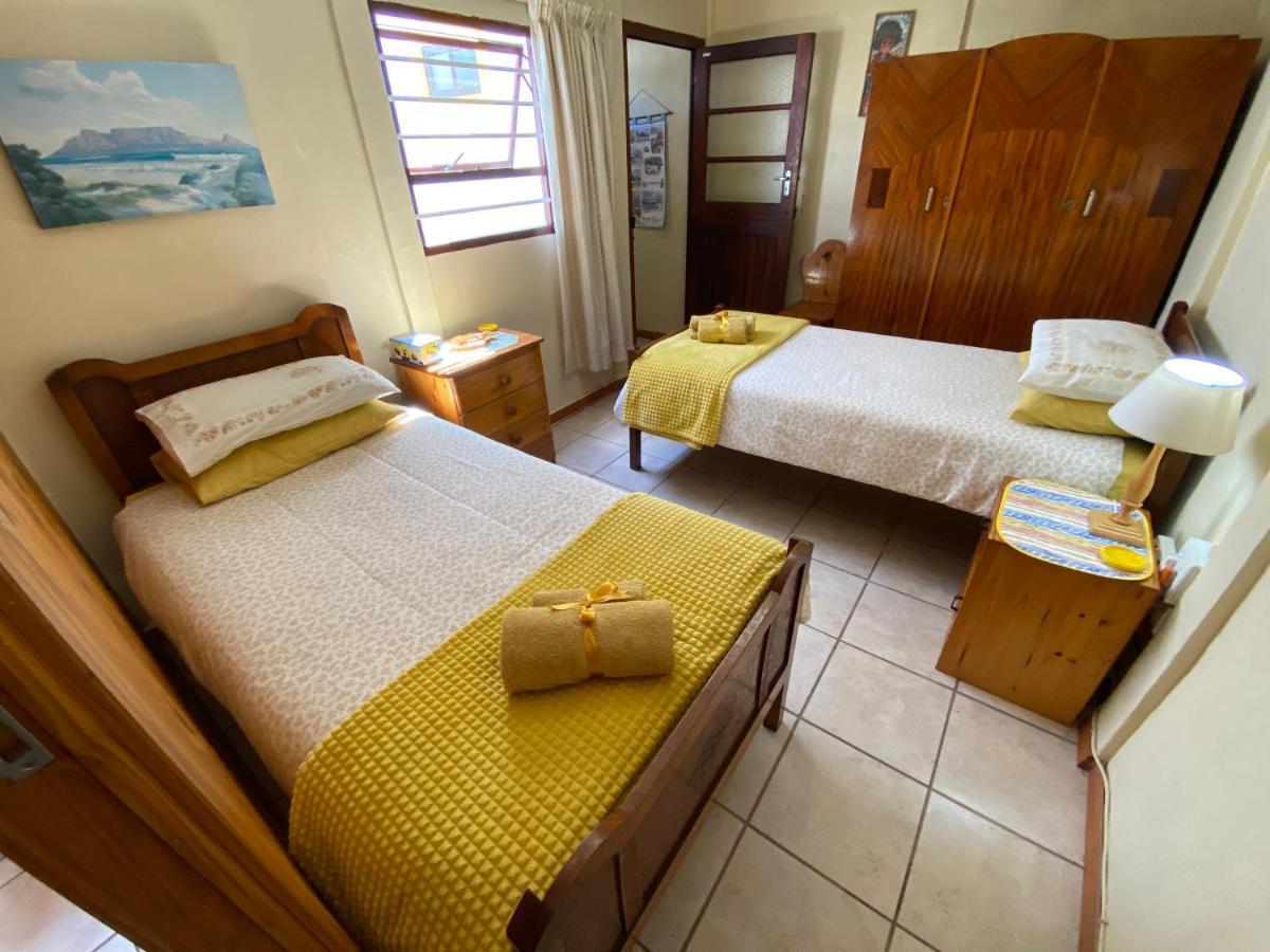 Hermanus 60 On Flat Екстериор снимка